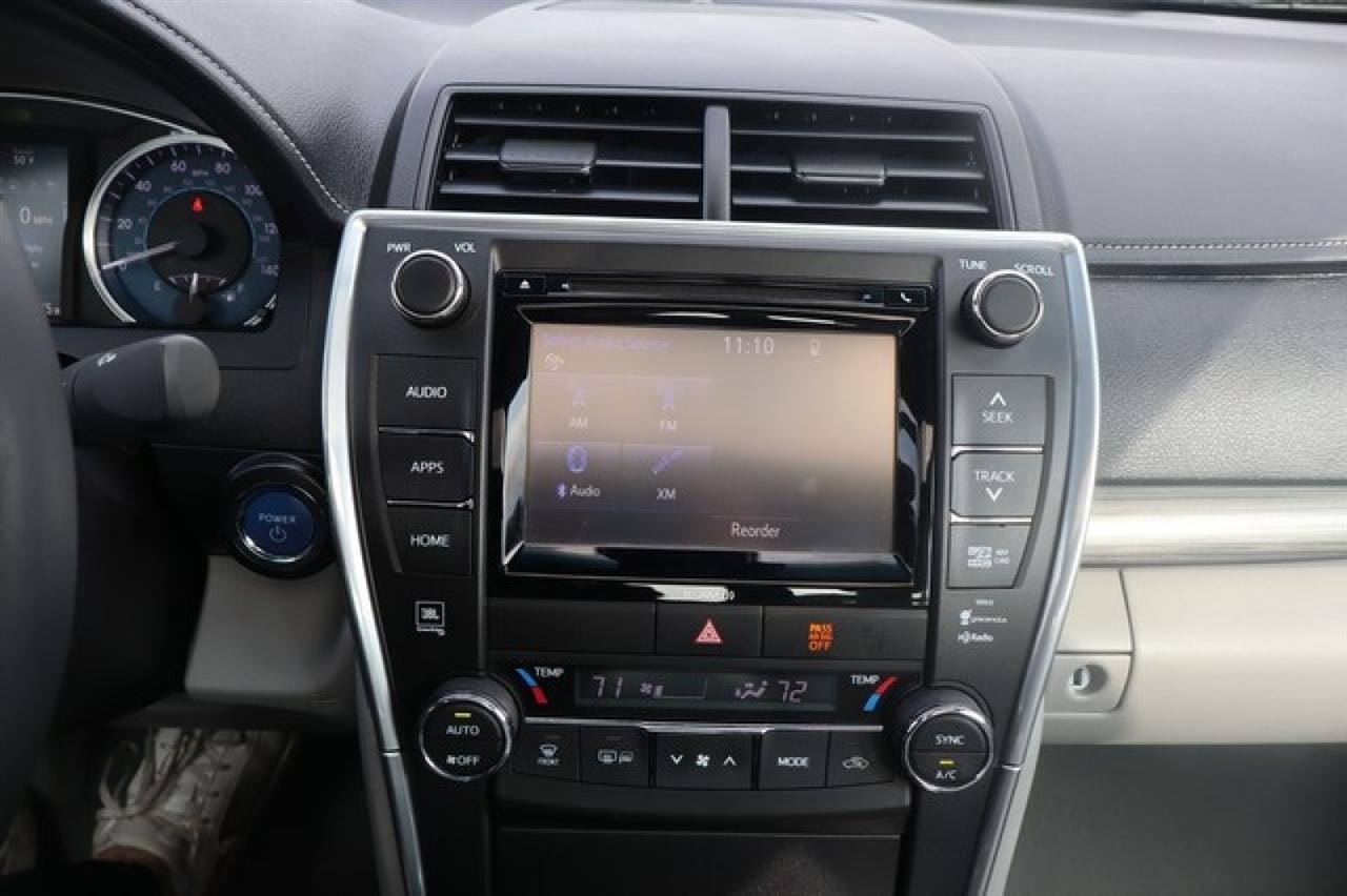 Toyota Camry Hybrid  2017