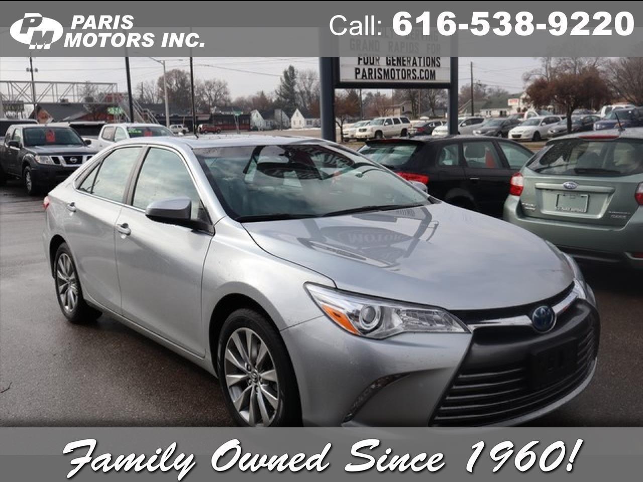 Toyota Camry Hybrid  2017