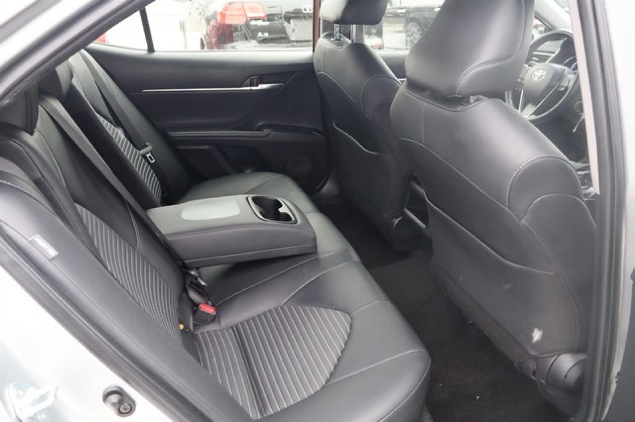 Toyota Camry  2018