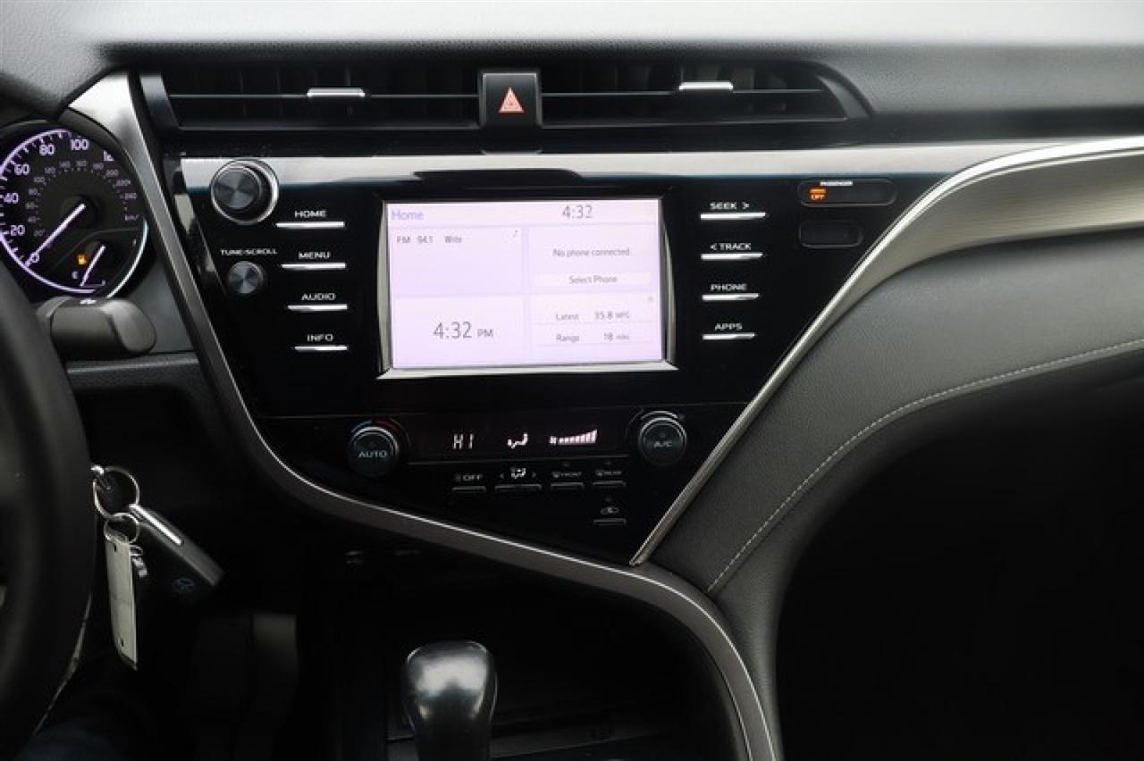 Toyota Camry  2018