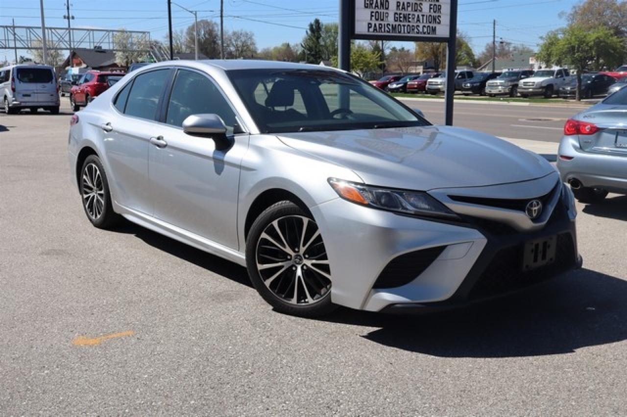 Toyota Camry  2018