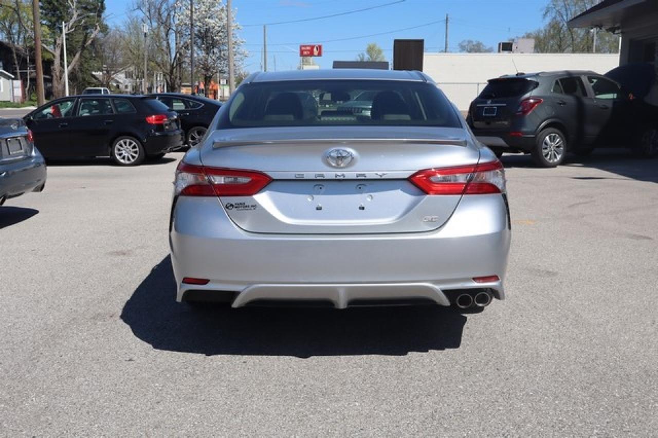 Toyota Camry  2018