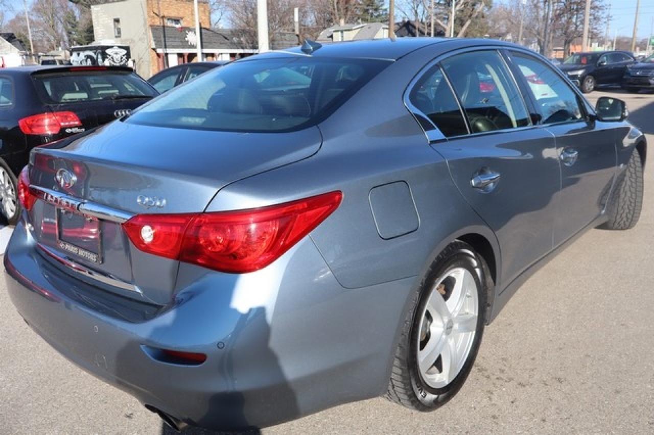 Infiniti Q50  2015