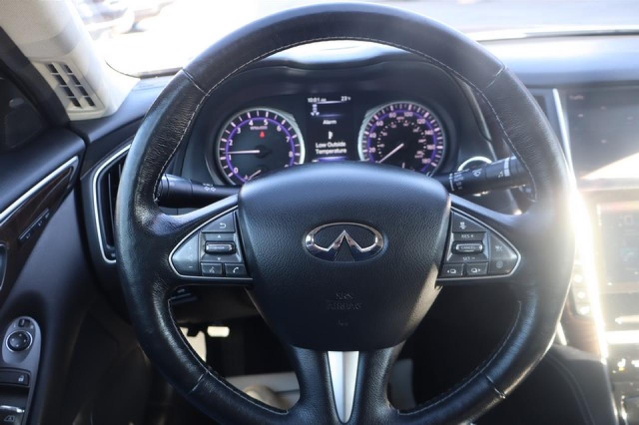 Infiniti Q50  2015