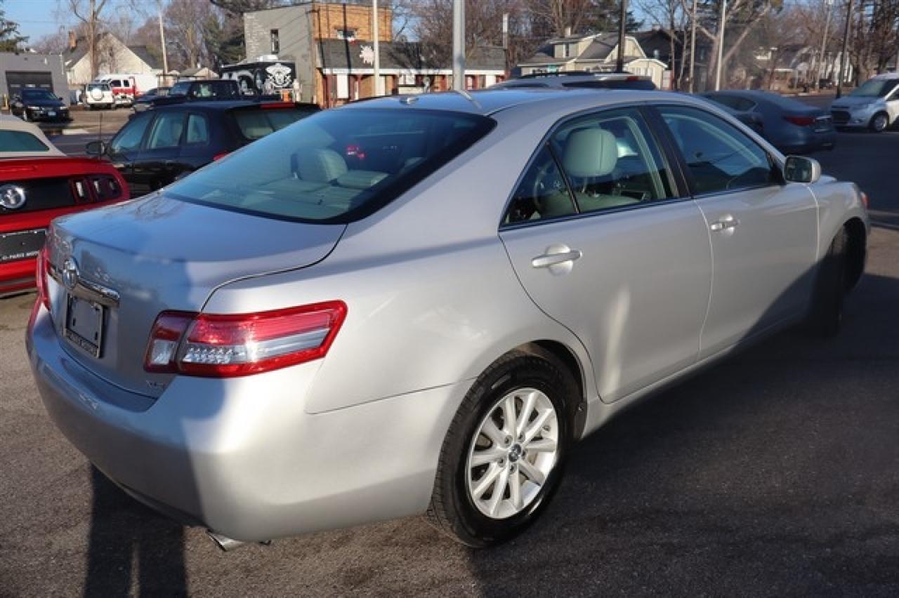 Toyota Camry  2011