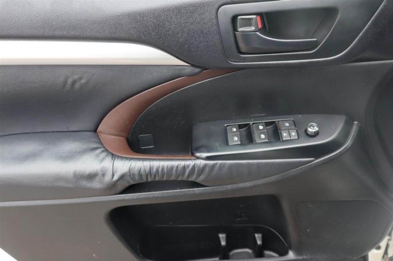 Toyota Highlander  2014