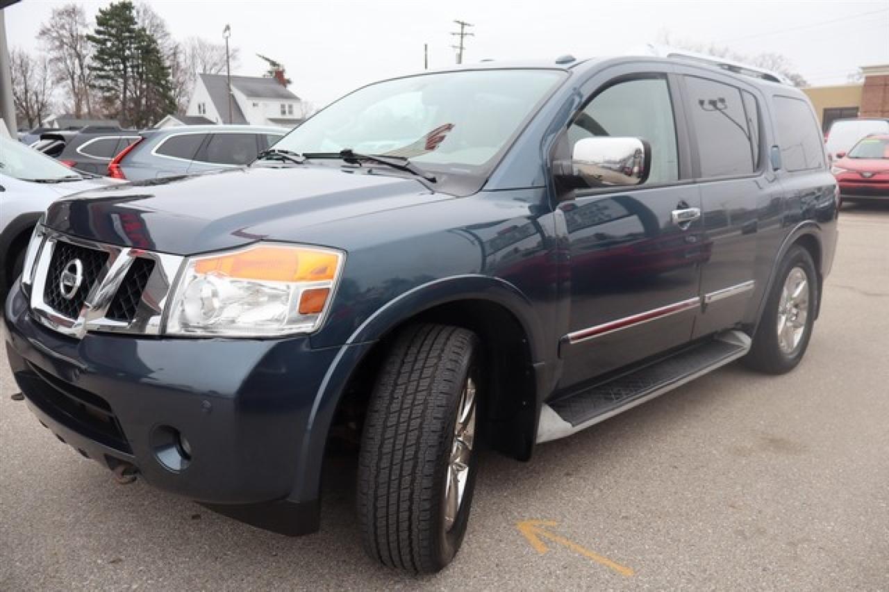 Nissan Armada  2013