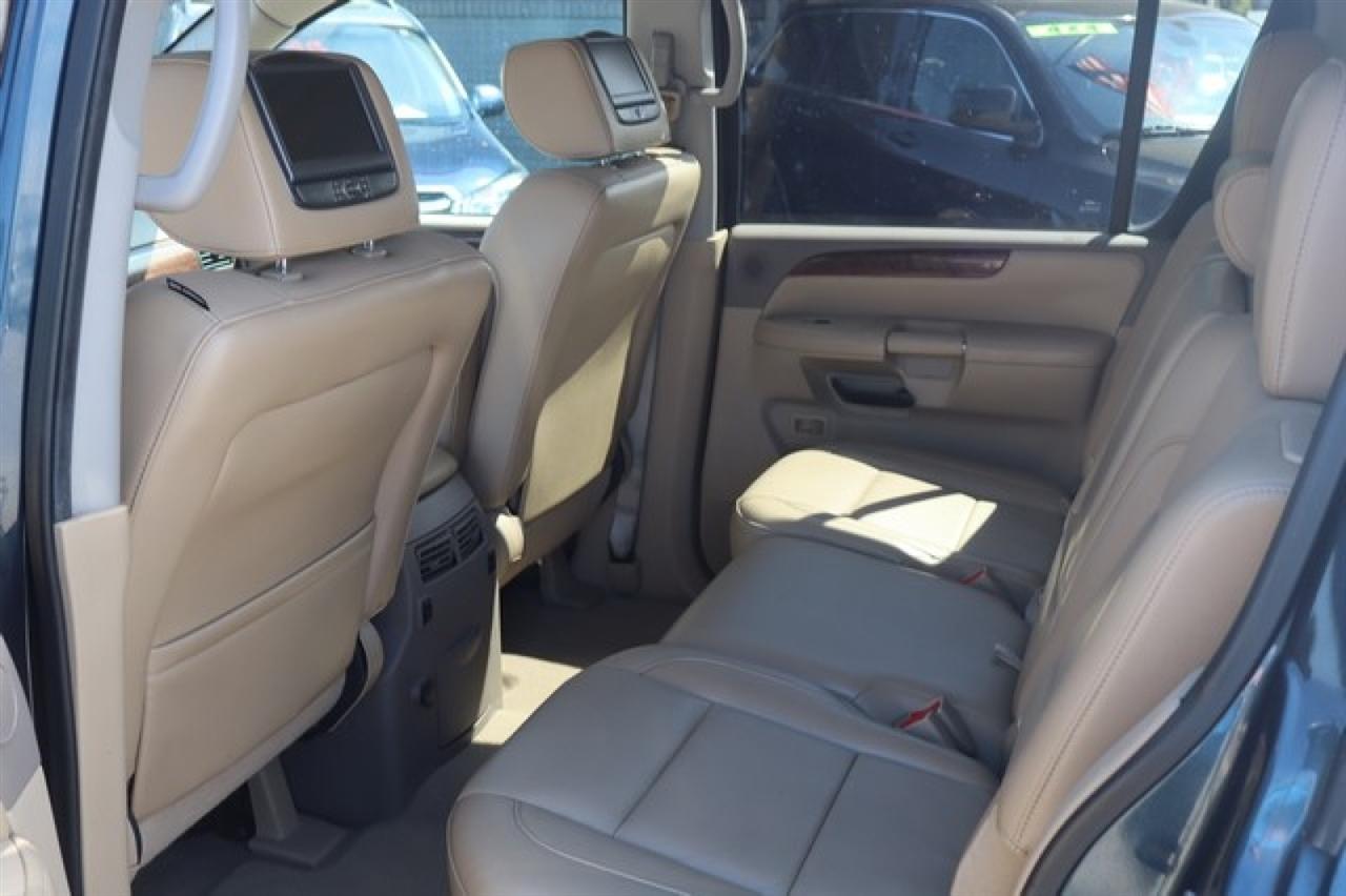 Nissan Armada  2013