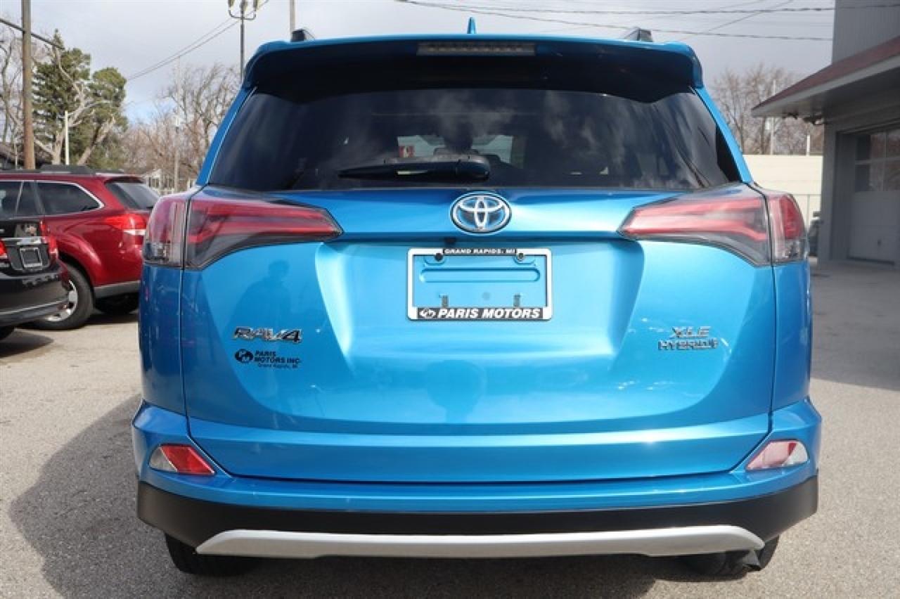 Toyota RAV4 Hybrid  2017