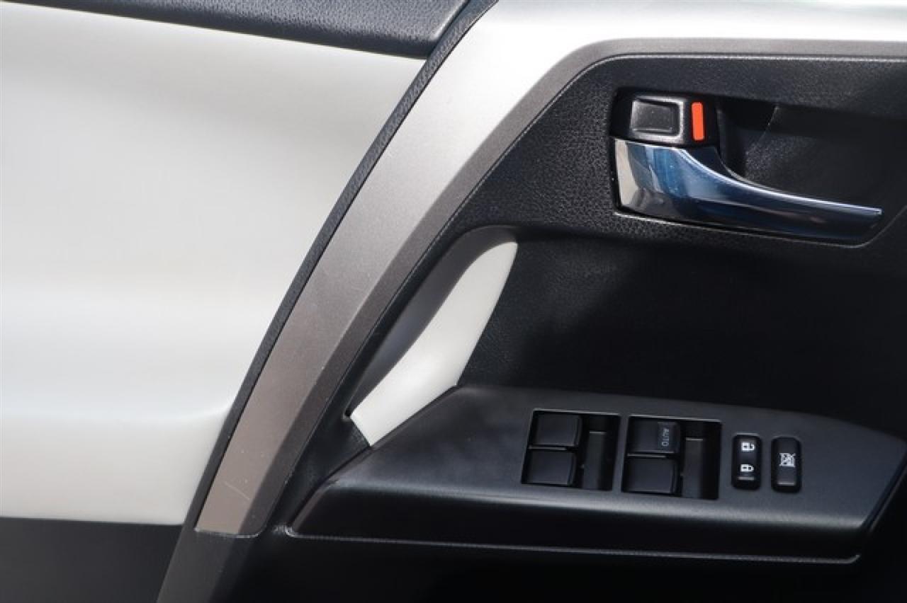 Toyota RAV4 Hybrid  2017