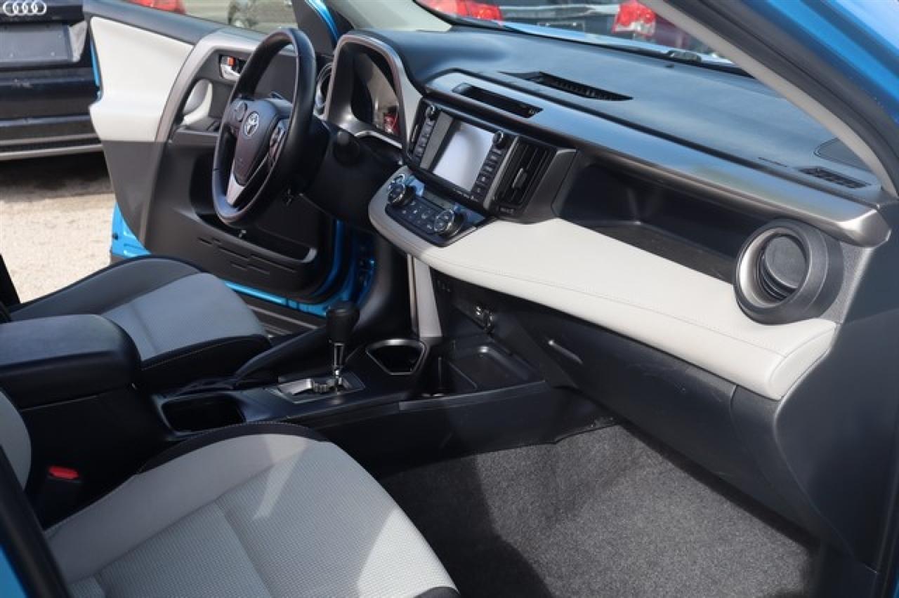 Toyota RAV4 Hybrid  2017