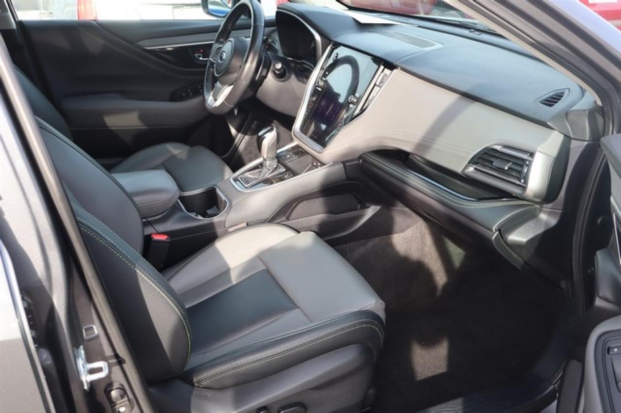 Subaru Outback  2021