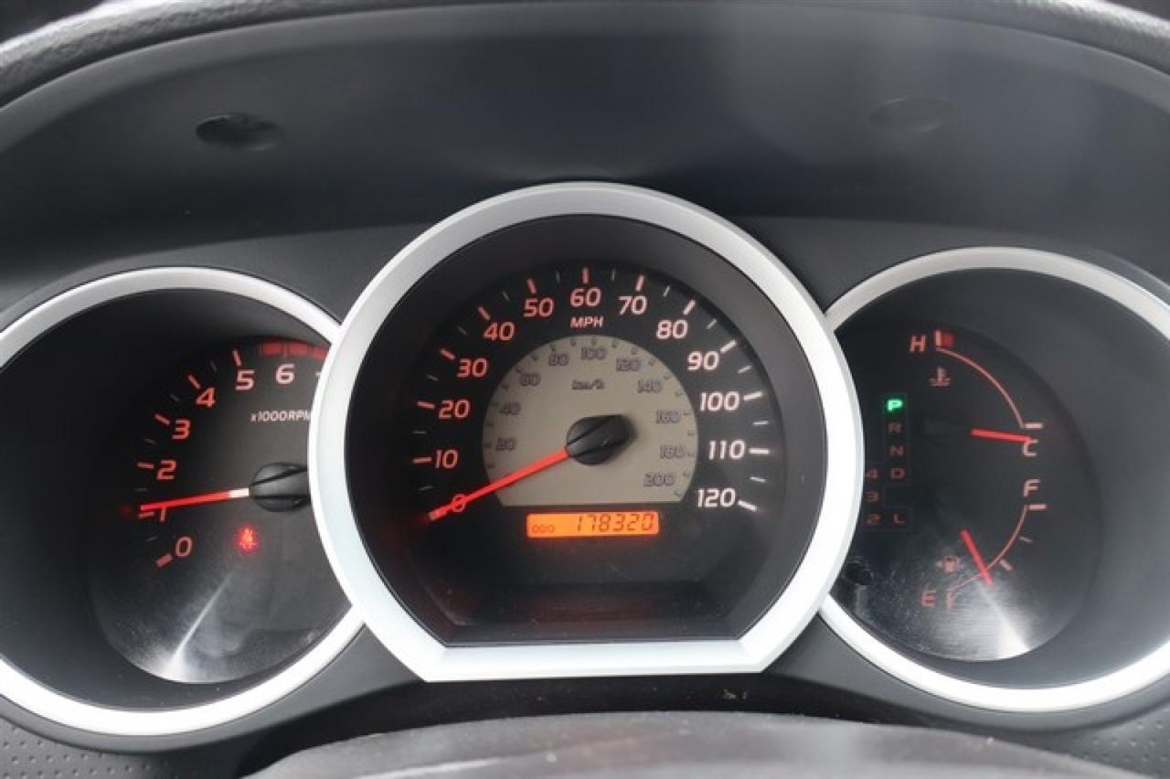 Toyota Tacoma  2010