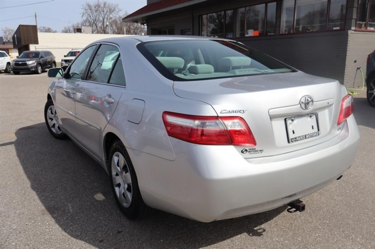 Toyota Camry  2009