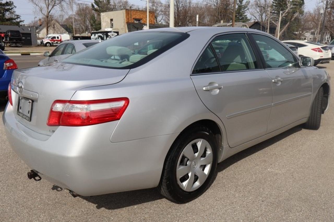 Toyota Camry  2009