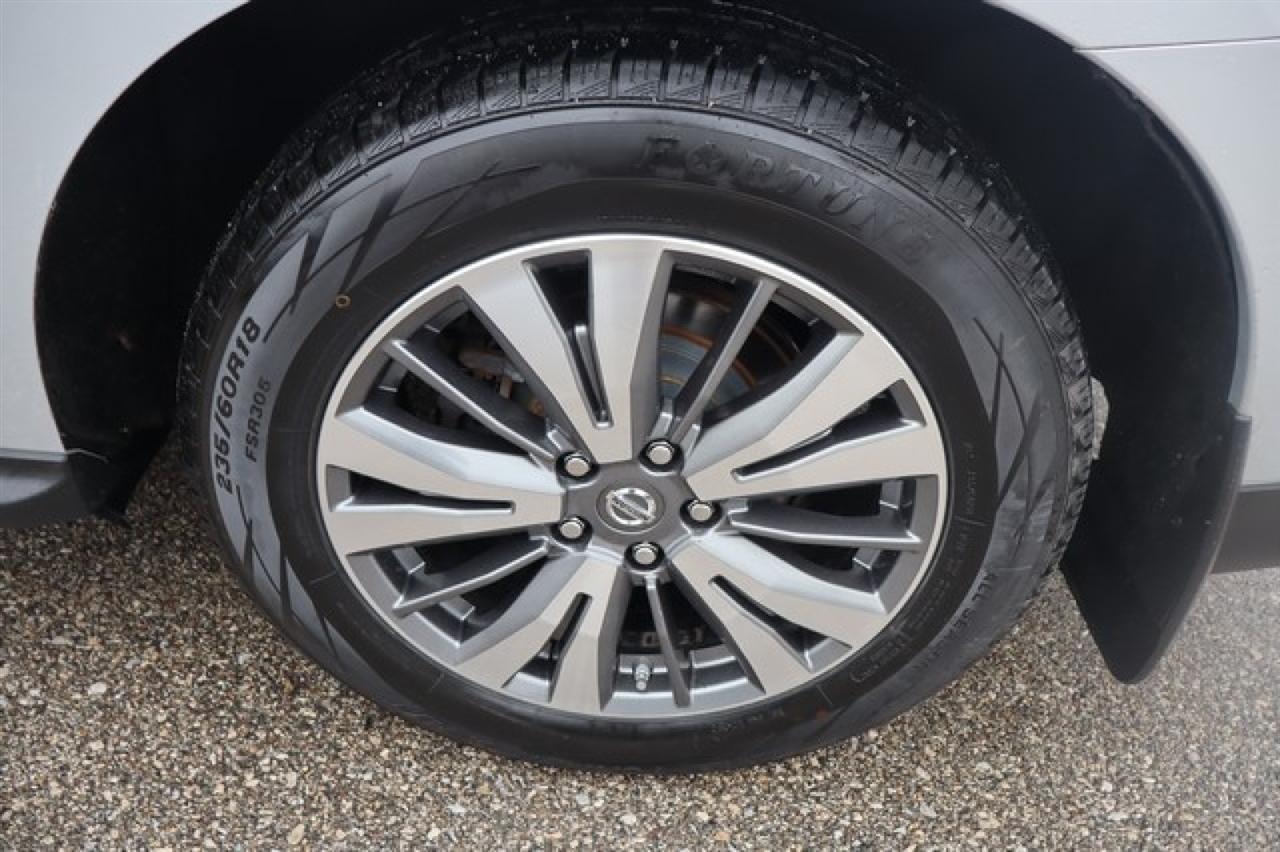 Nissan Pathfinder  2017