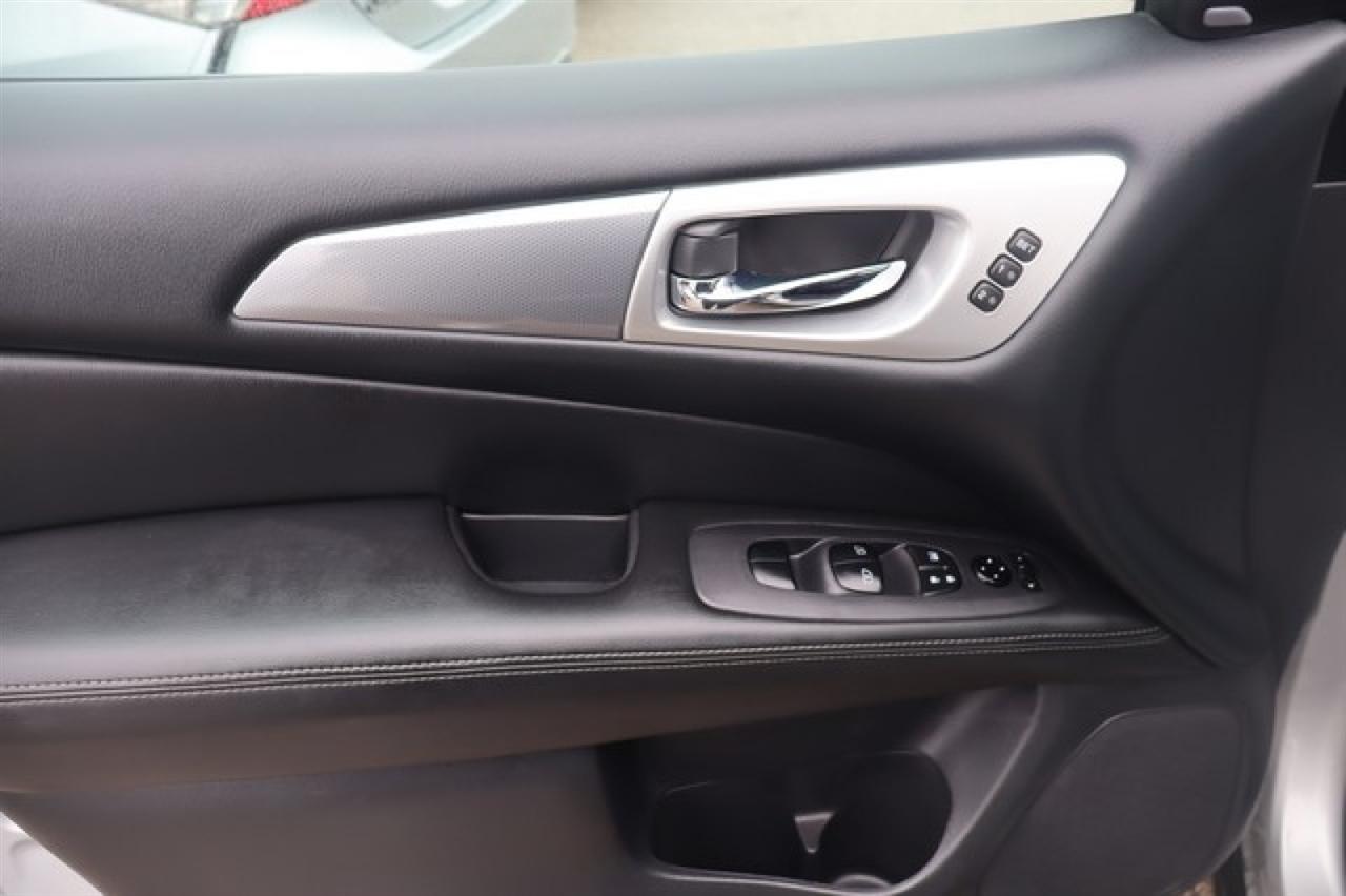 Nissan Pathfinder  2017