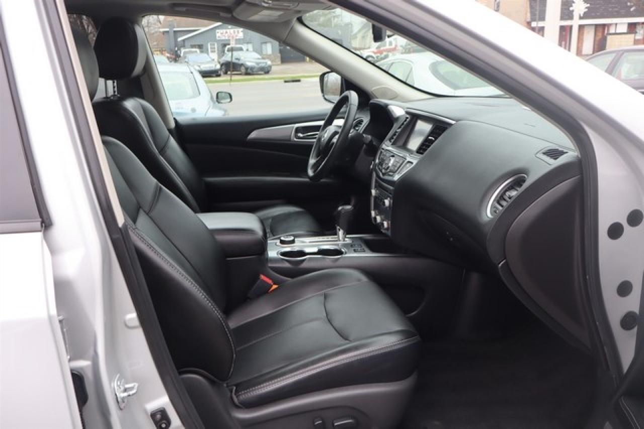 Nissan Pathfinder  2017