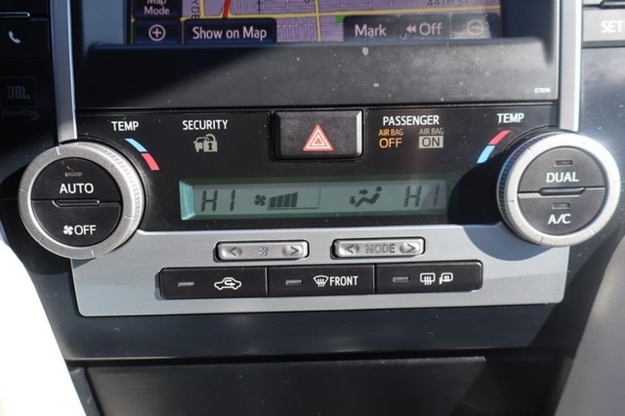 Toyota Camry Hybrid  2014