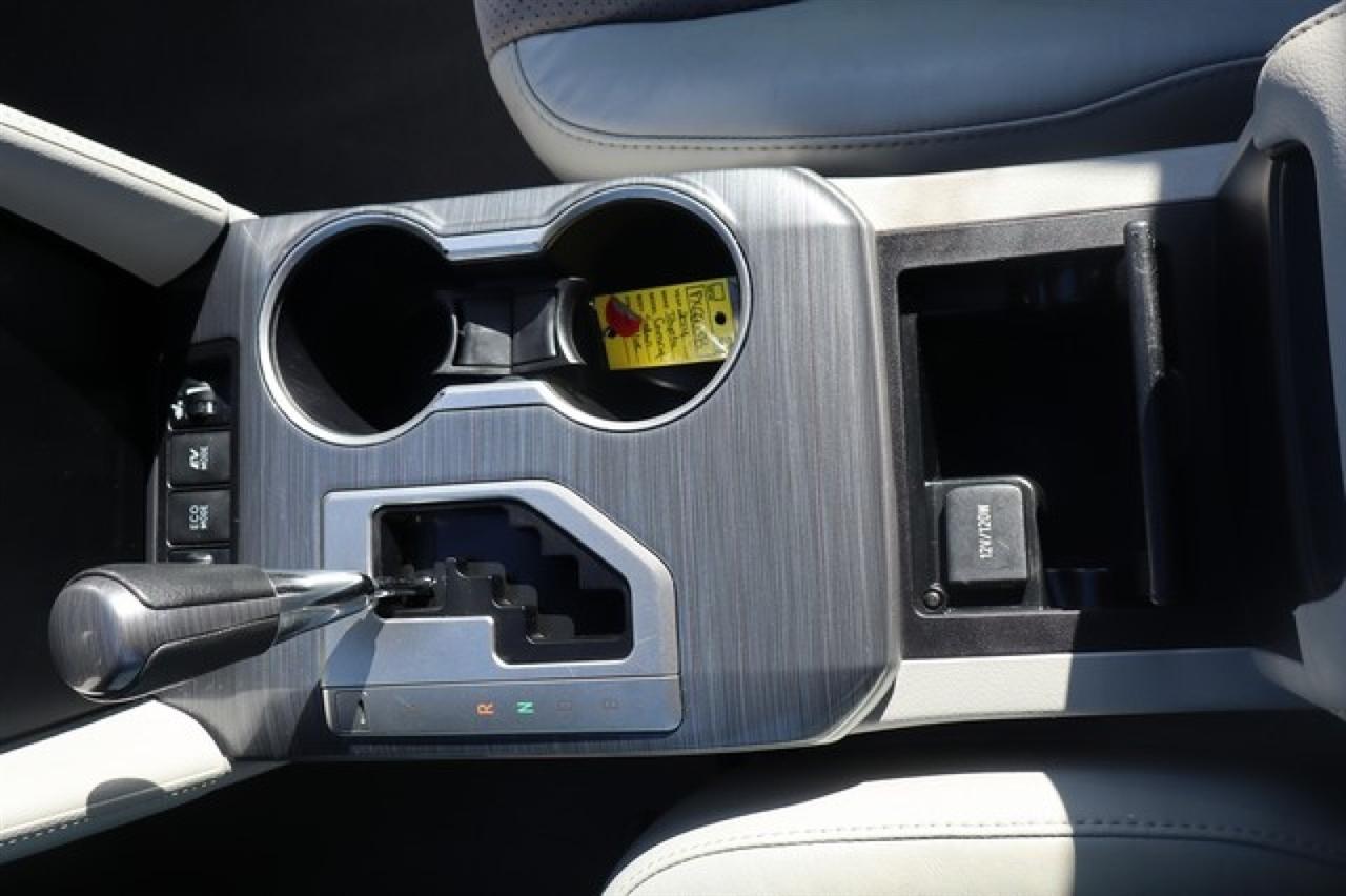 Toyota Camry Hybrid  2014