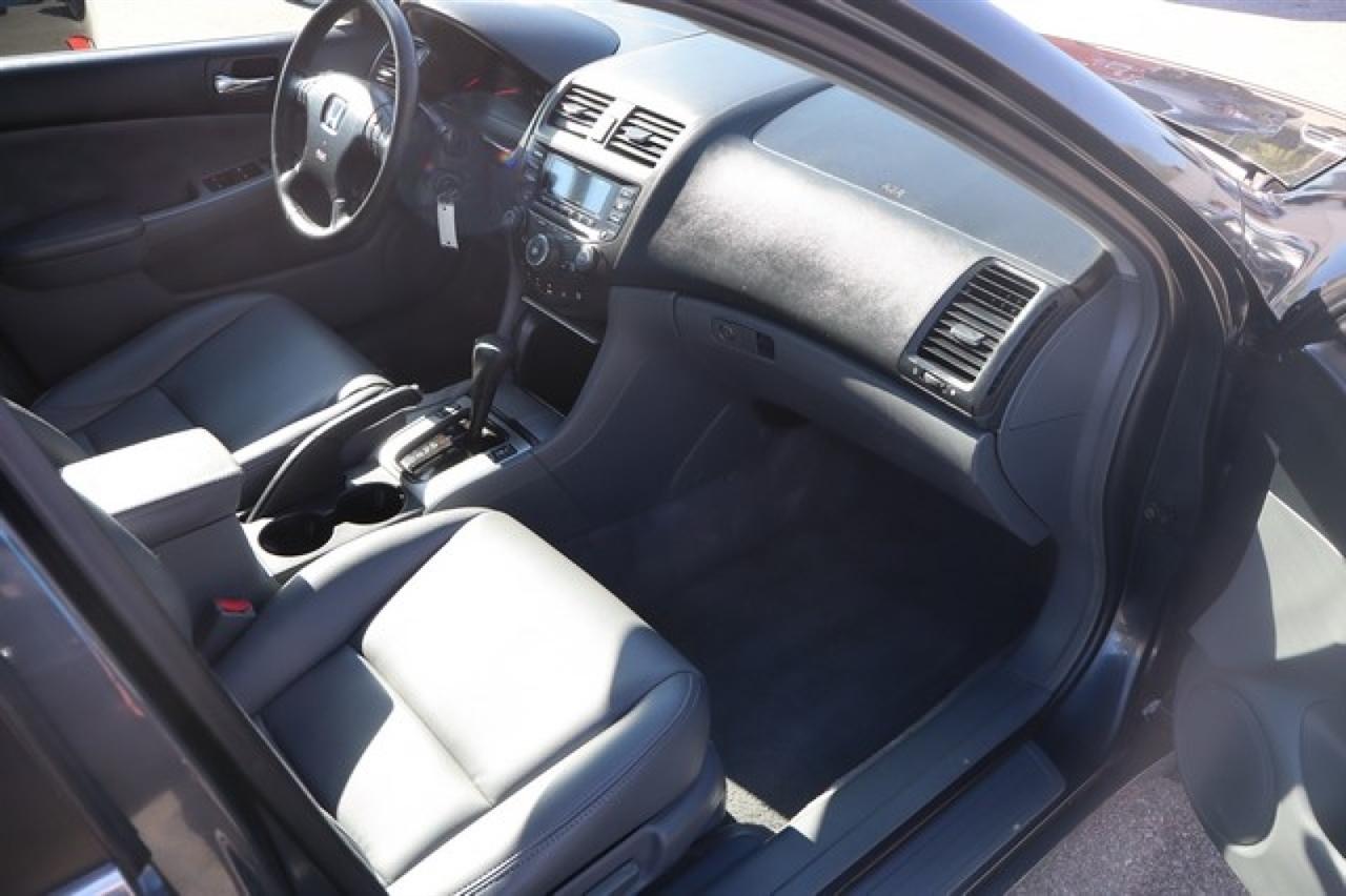 Honda Accord  2003