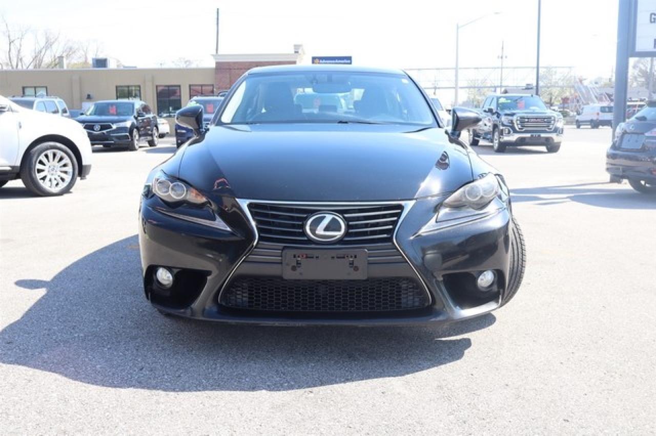 Lexus IS  2014