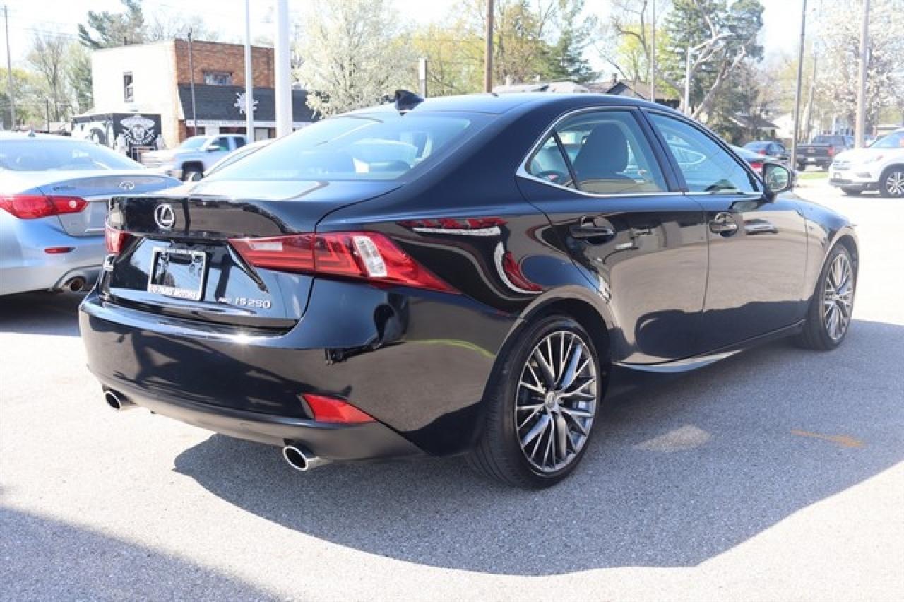 Lexus IS  2014