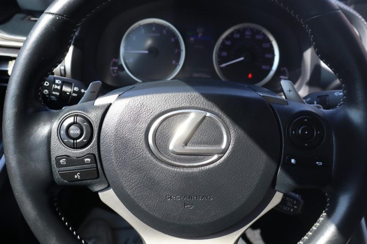 Lexus IS  2014