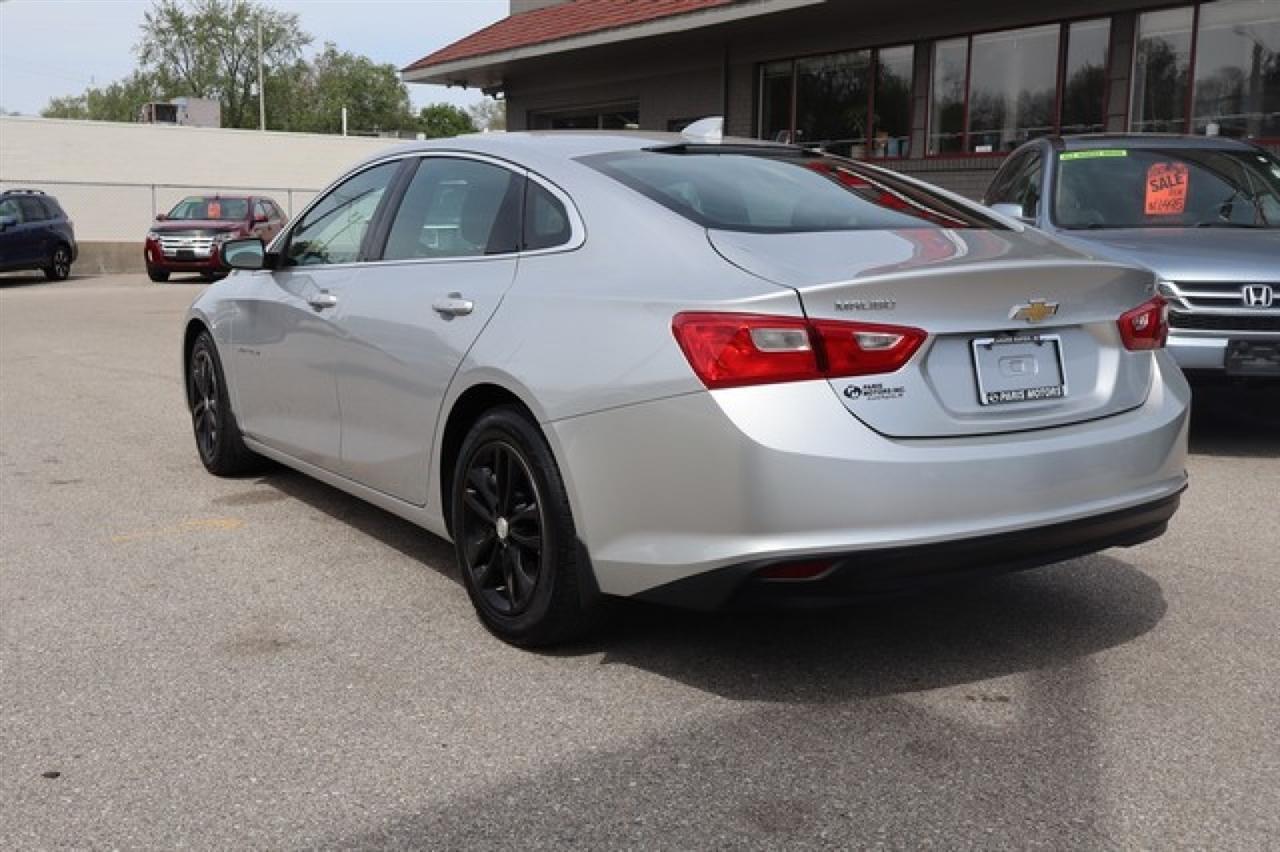 Chevrolet Malibu  2016