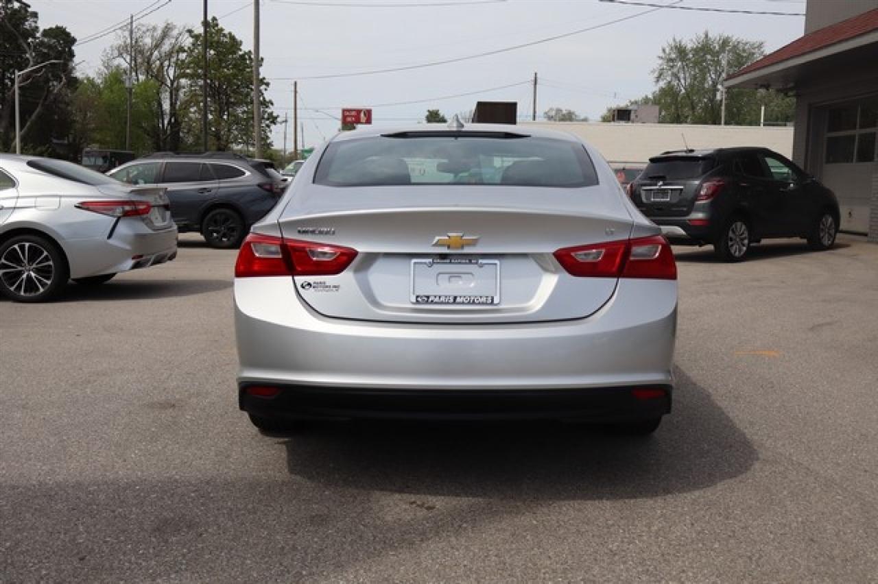 Chevrolet Malibu  2016