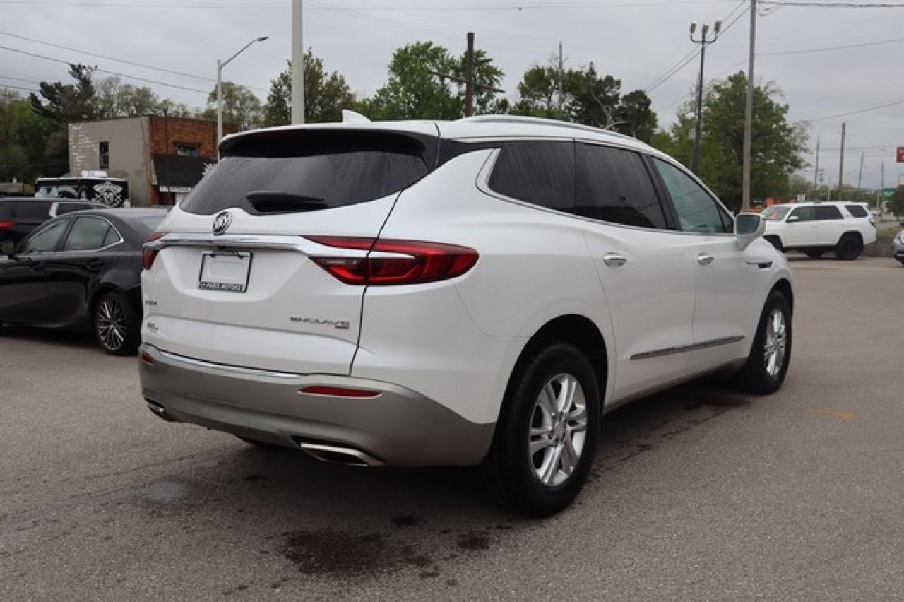 Buick Enclave  2018