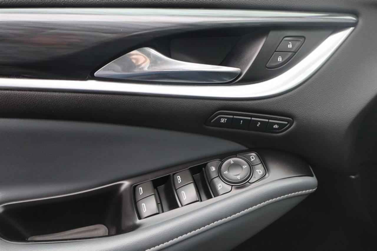 Buick Enclave  2018