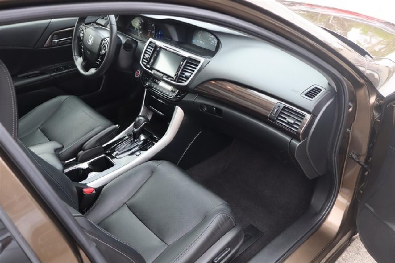 Honda Accord Hybrid  2017