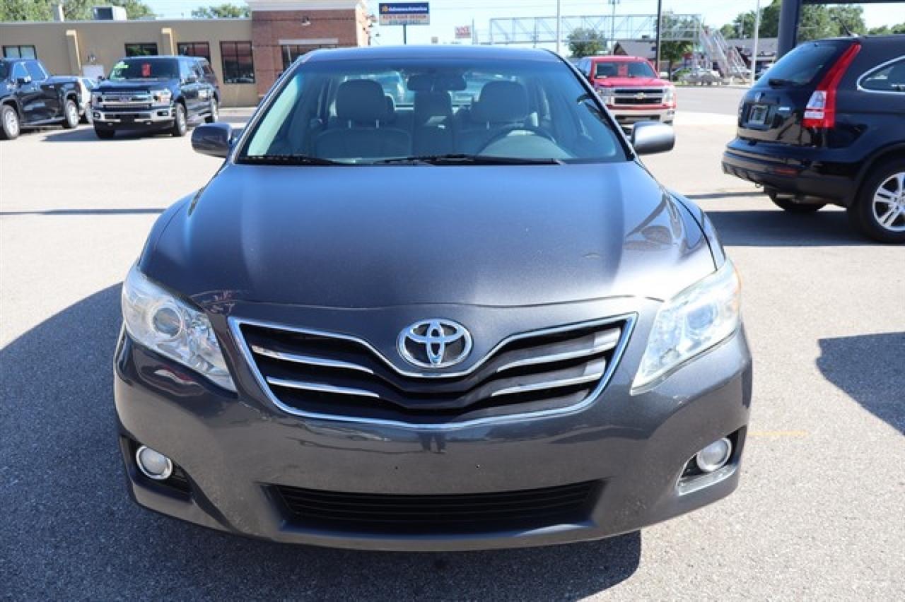 Toyota Camry  2010