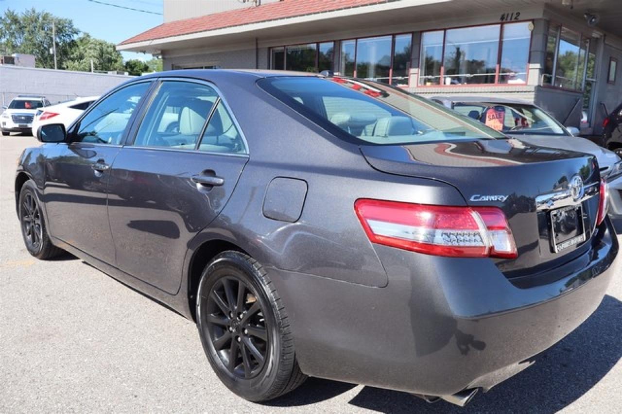 Toyota Camry  2010