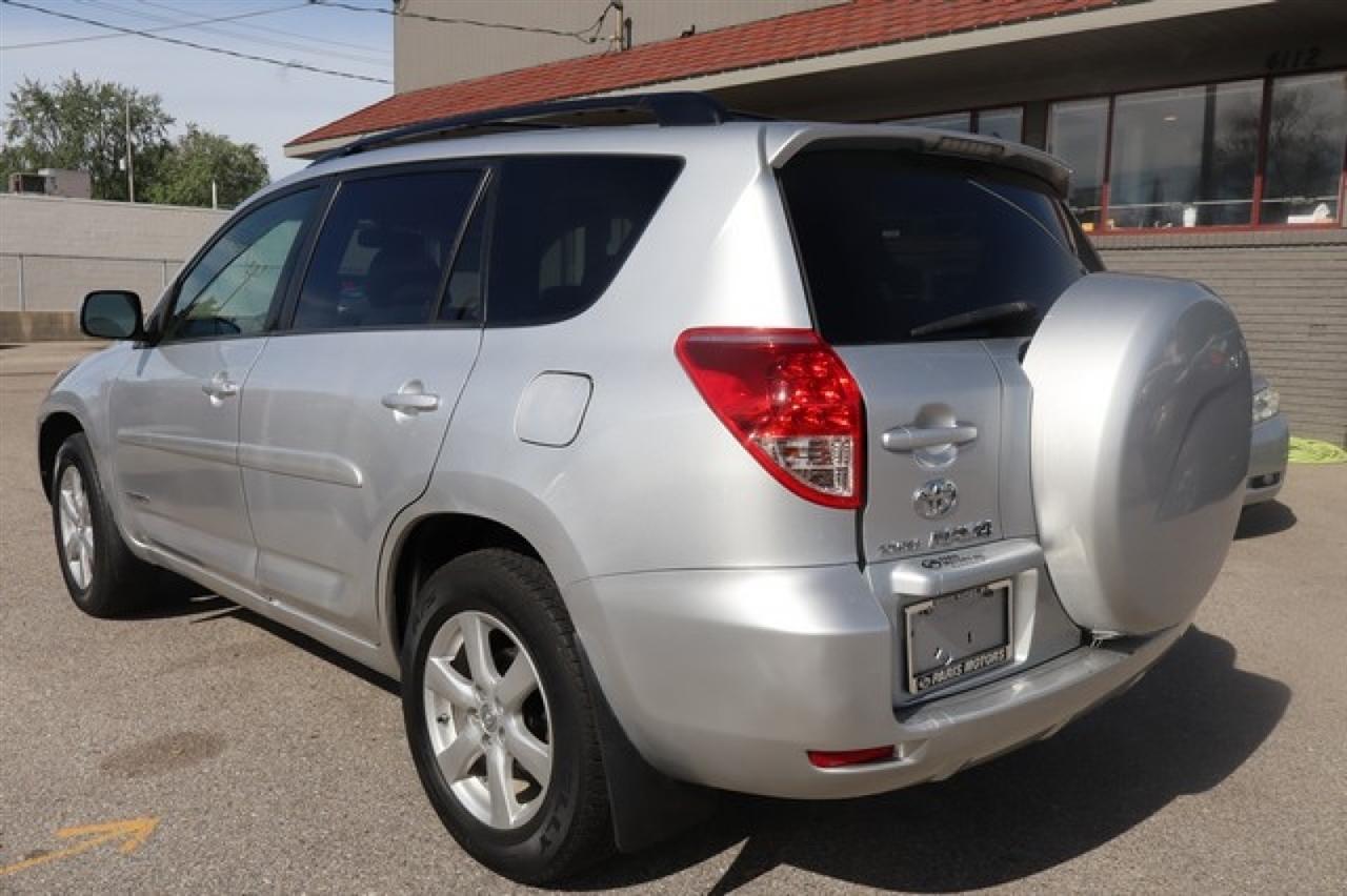 Toyota RAV4  2007