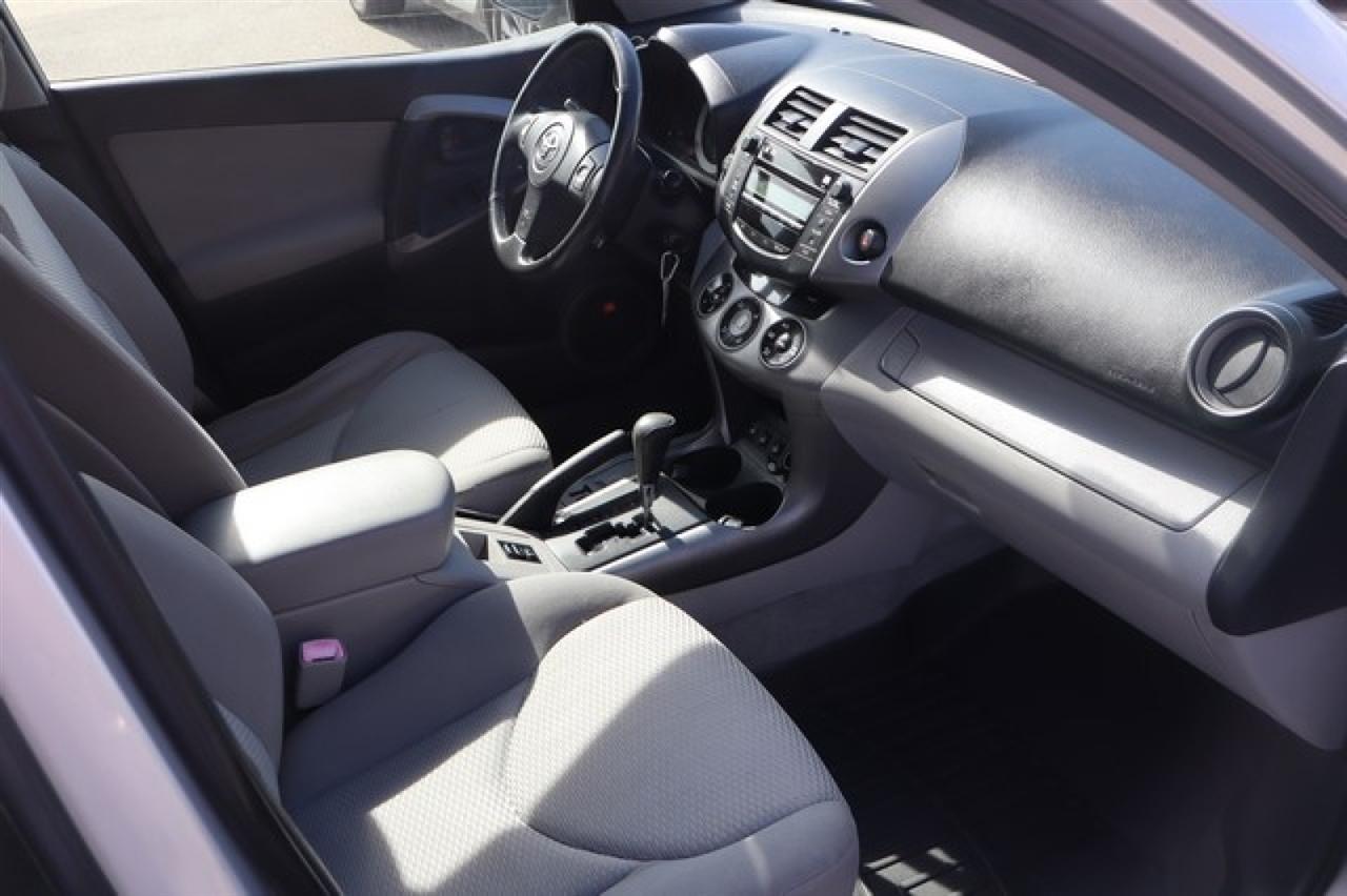 Toyota RAV4  2007