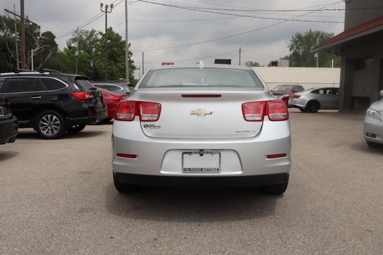 Chevrolet Malibu  2013