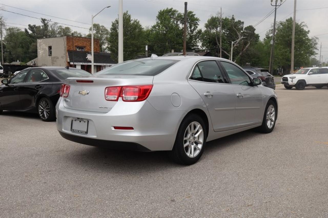Chevrolet Malibu  2013