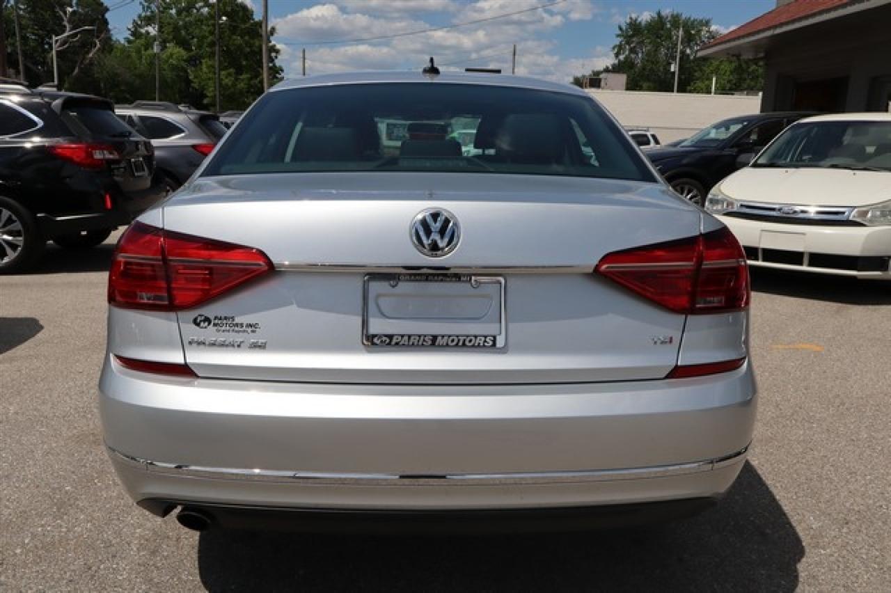 Volkswagen Passat  2016
