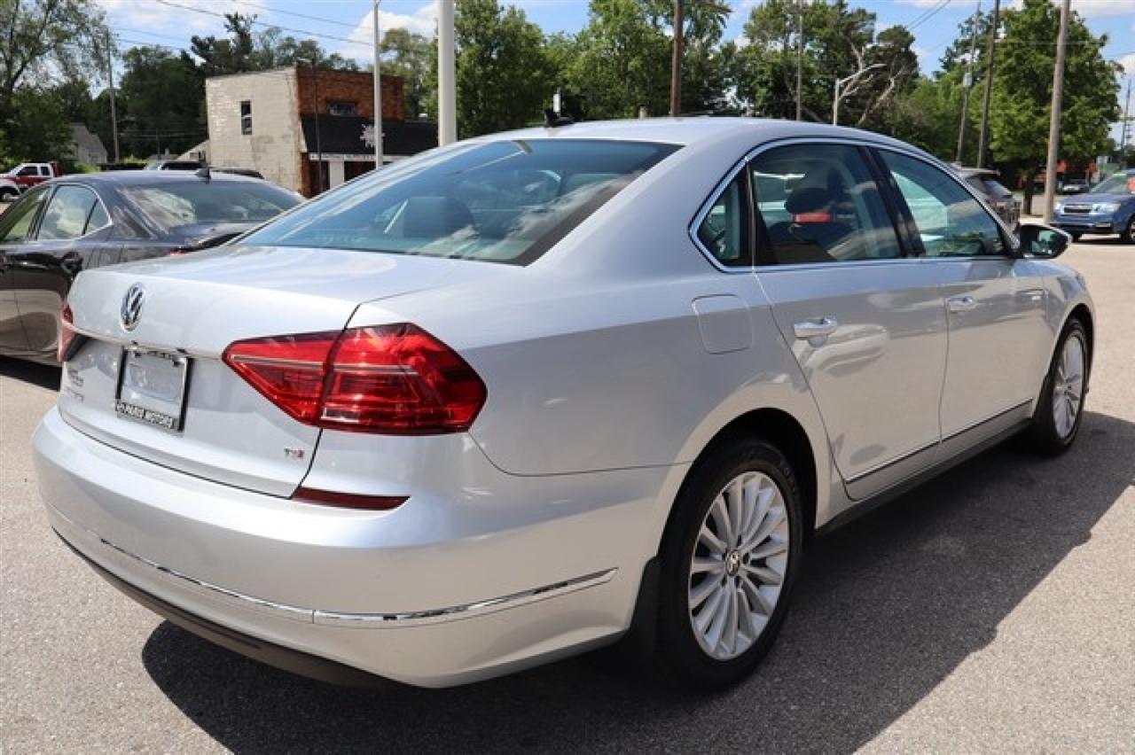 Volkswagen Passat  2016