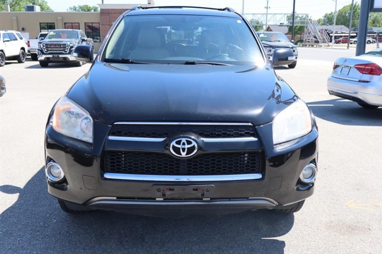 Toyota RAV4  2012