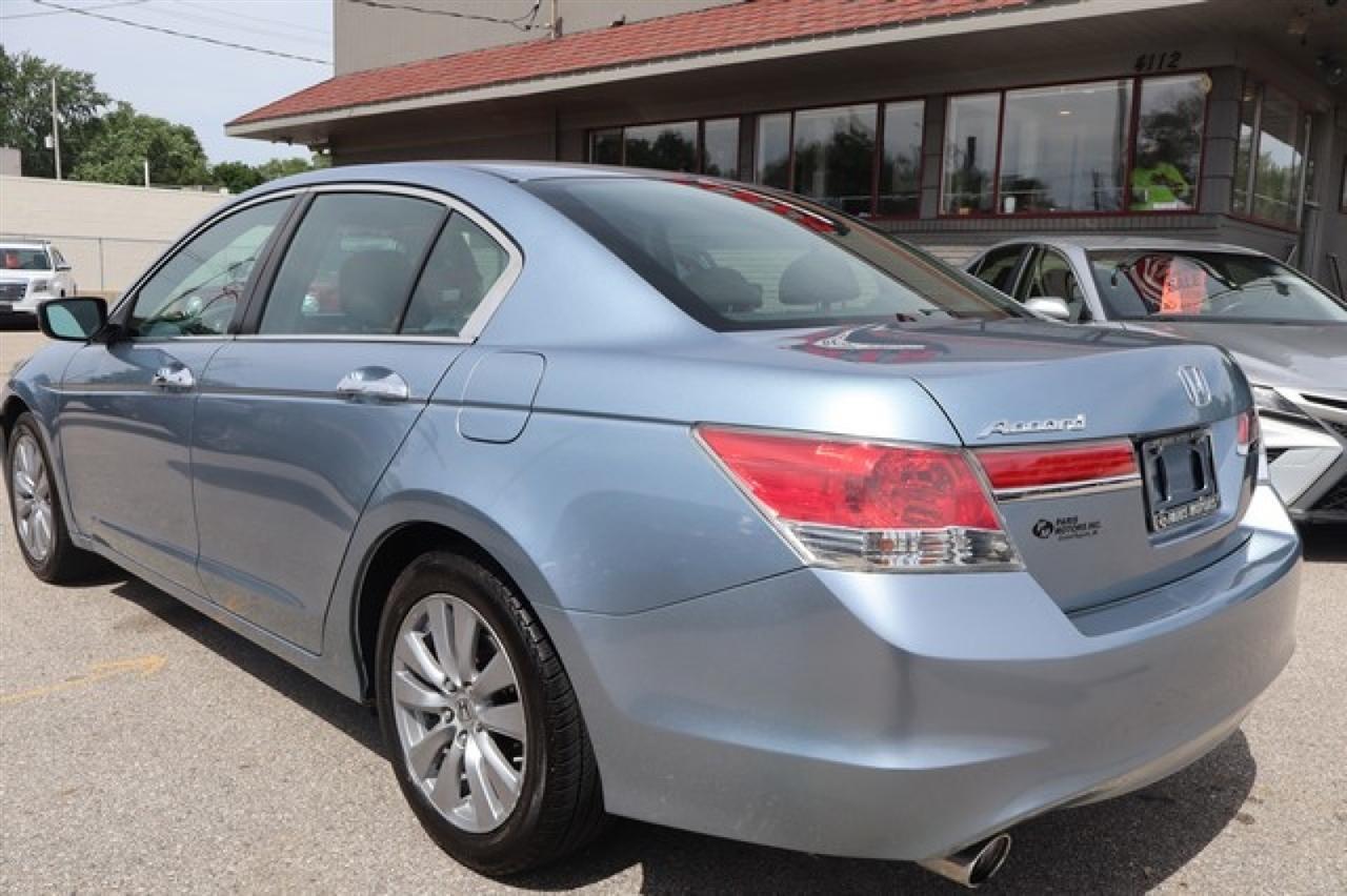 Honda Accord  2011