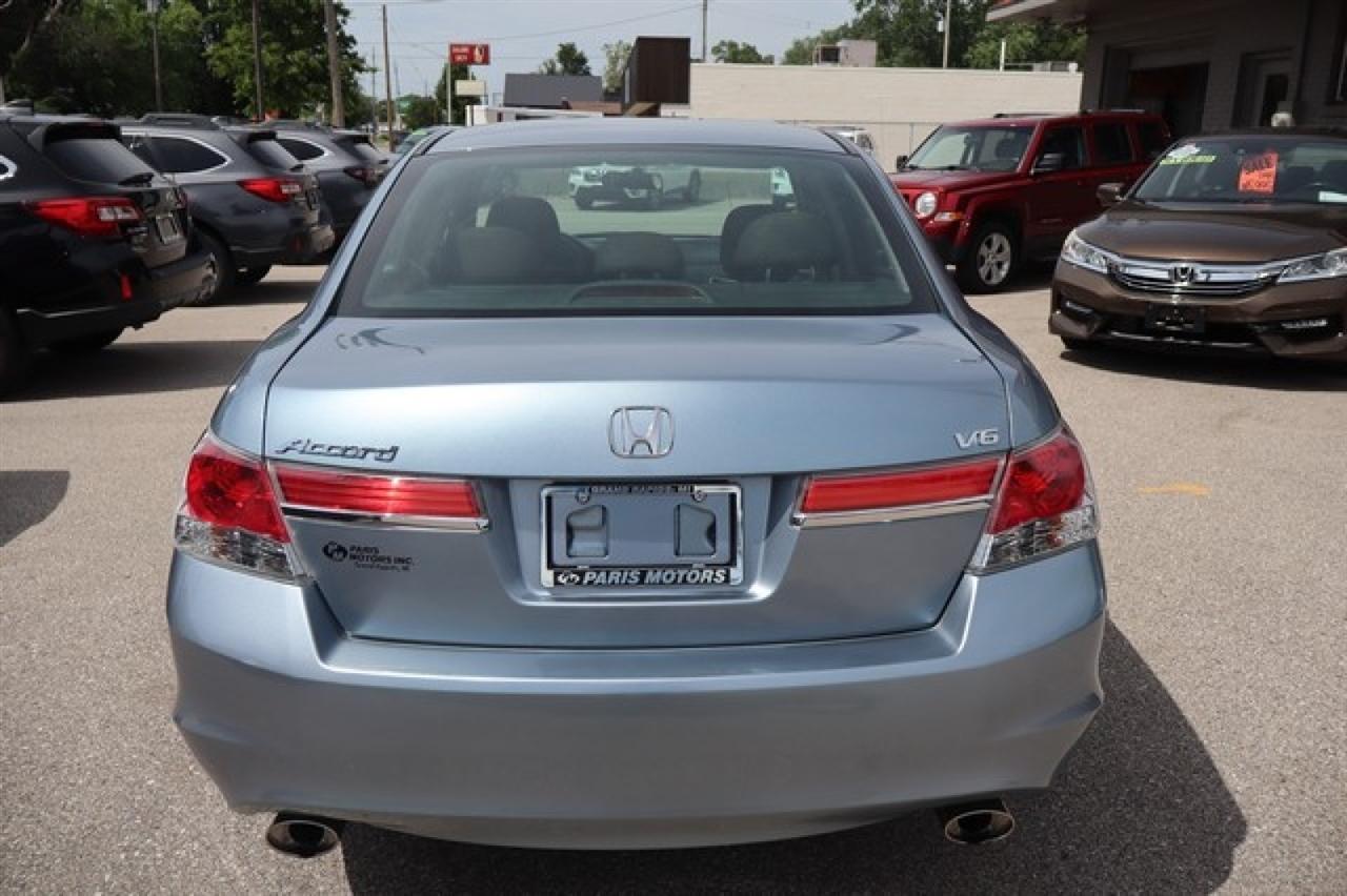 Honda Accord  2011