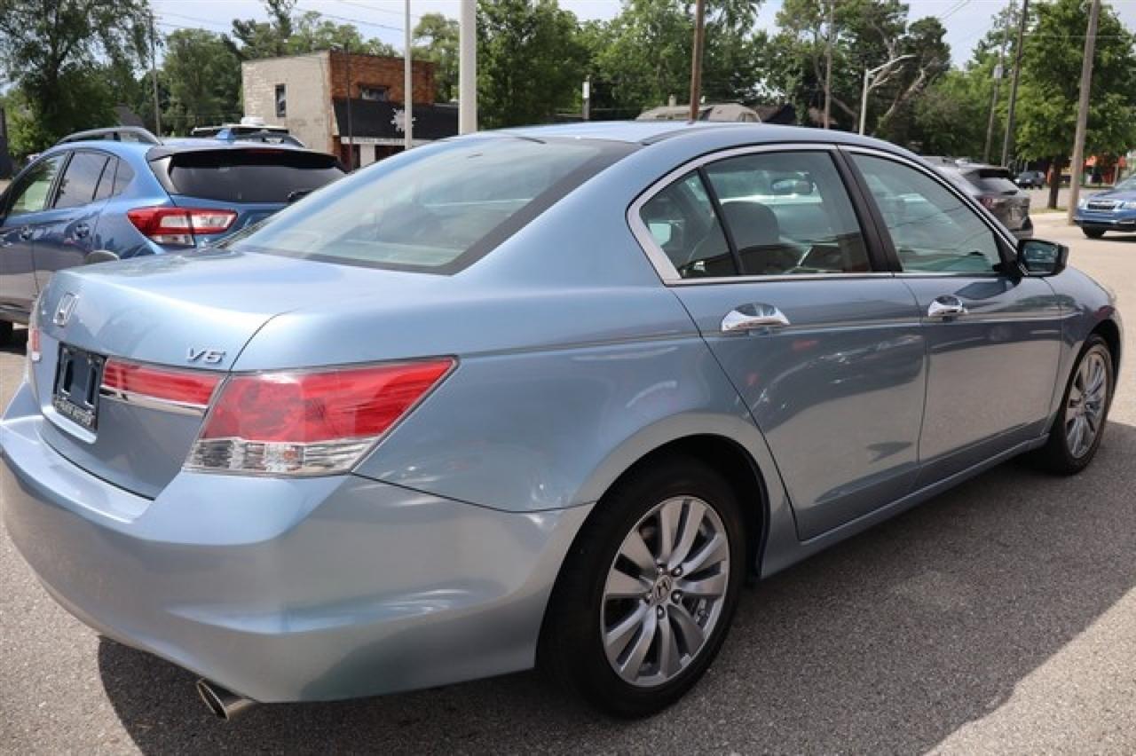 Honda Accord  2011