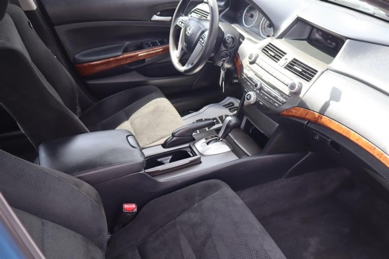 Honda Accord  2011