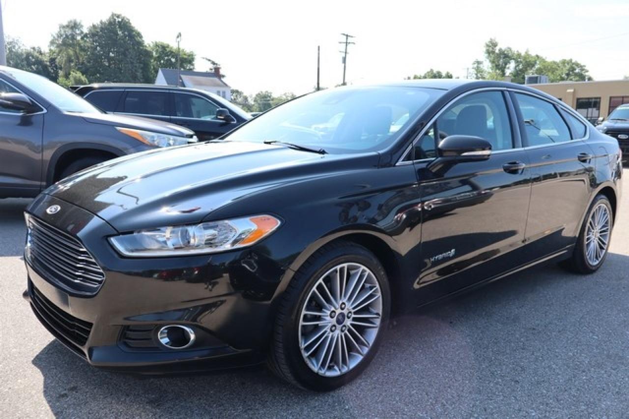 Ford Fusion Hybrid  2013