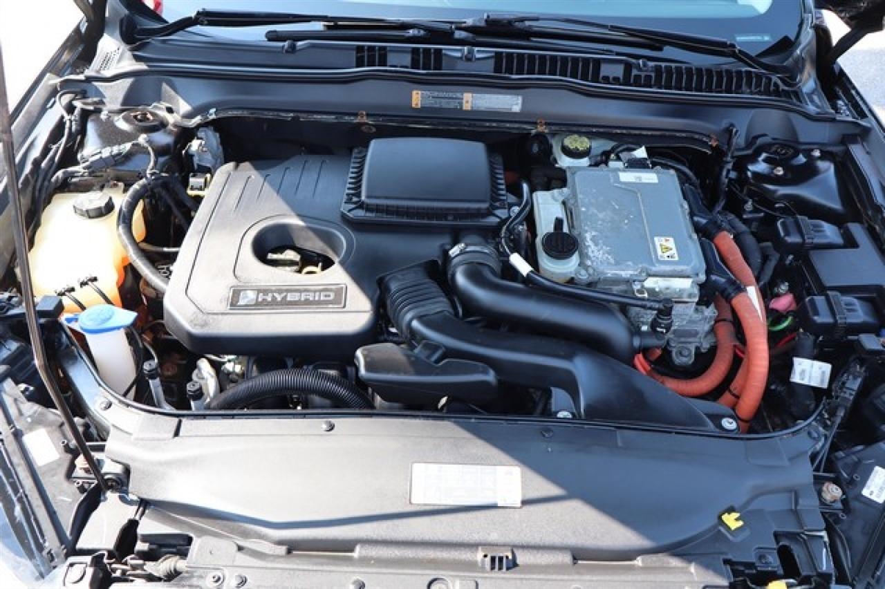 Ford Fusion Hybrid  2013
