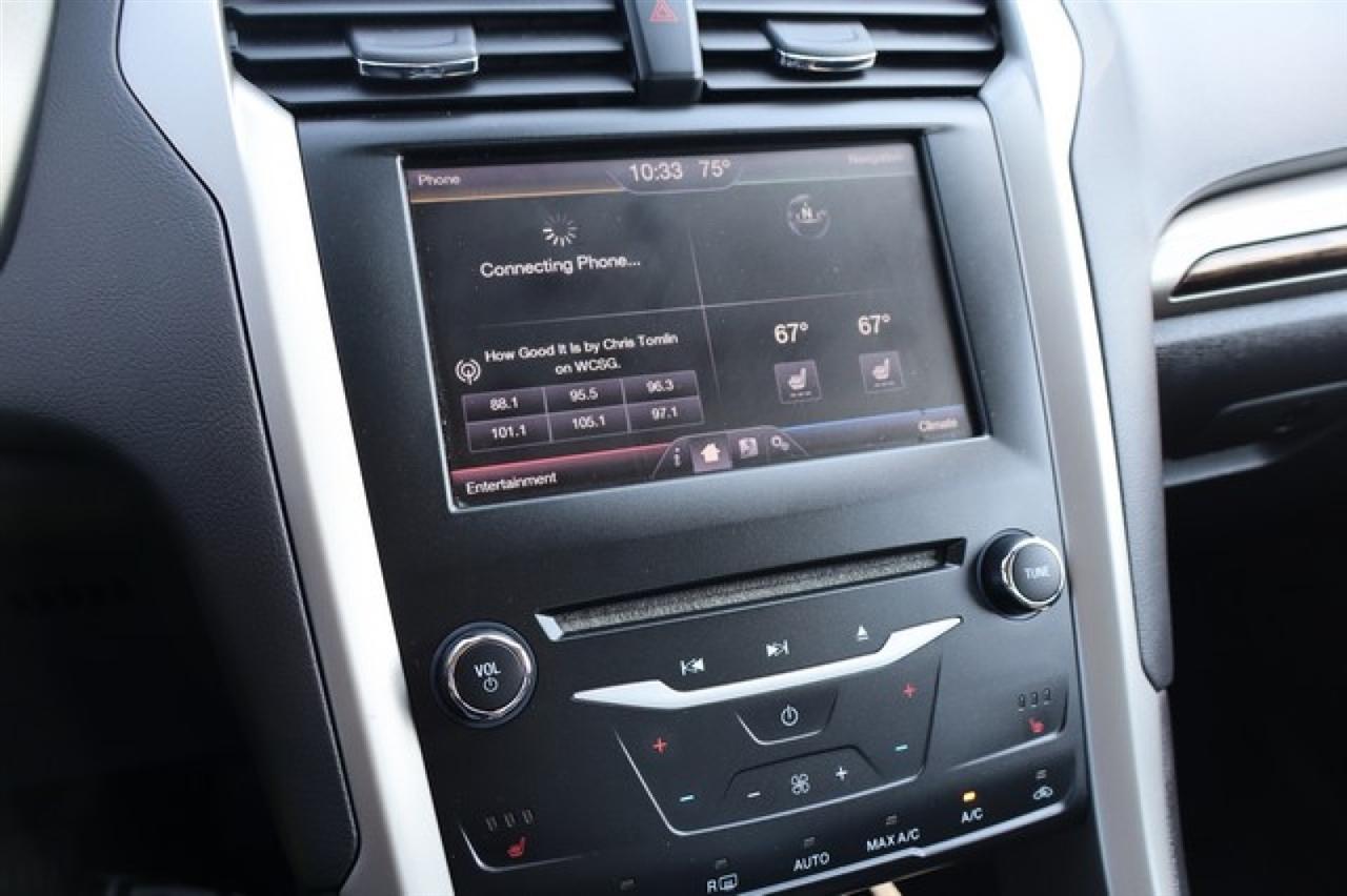 Ford Fusion Hybrid  2013