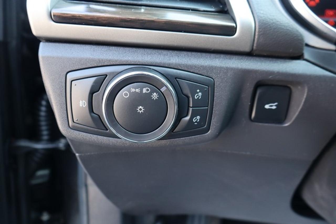 Ford Fusion Hybrid  2013